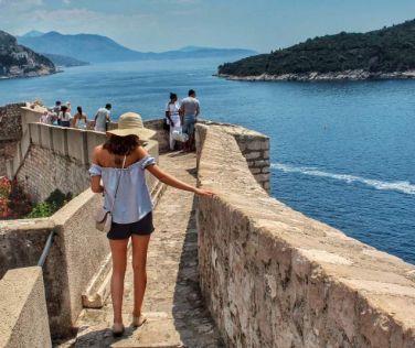 Настаняване в 2* или 3*