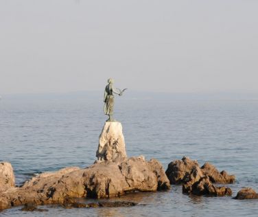 Настаняване в 2* или 3*