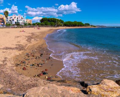 Почивка в ИСПАНИЯ - Лято в КОСТА ДОРАДА -  със самолет и обслужване на български език!