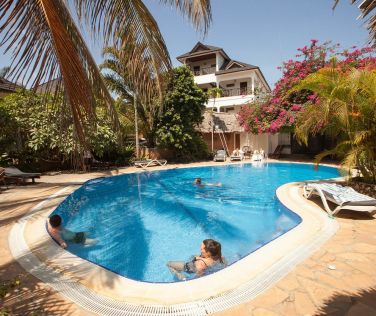 LANGI LANGI BEACH BUNGALOWS
