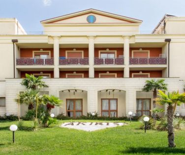 Akiris Resort Premium