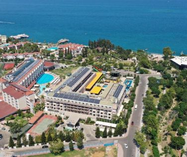 Crystal De Luxe Resort