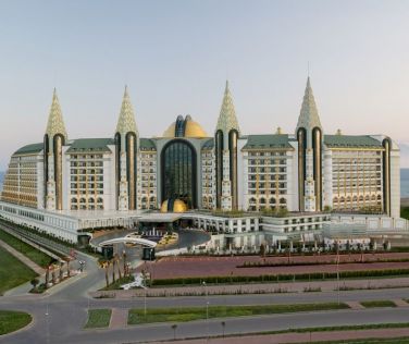 DELPHIN IMPERIAL